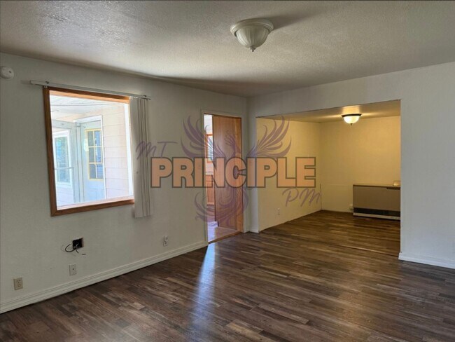 Building Photo - 40 Blue Wing St