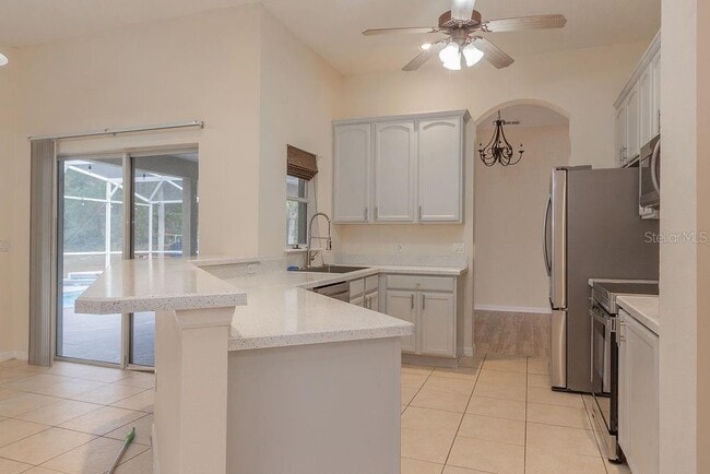 Building Photo - 174 Crystal Oak Dr