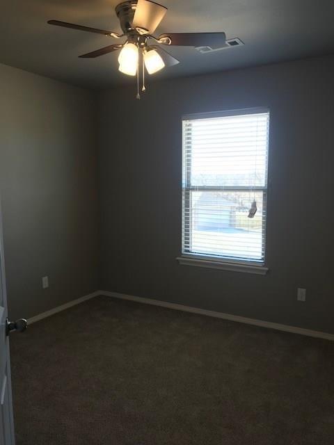 Building Photo - 604 SW Loudon Dr
