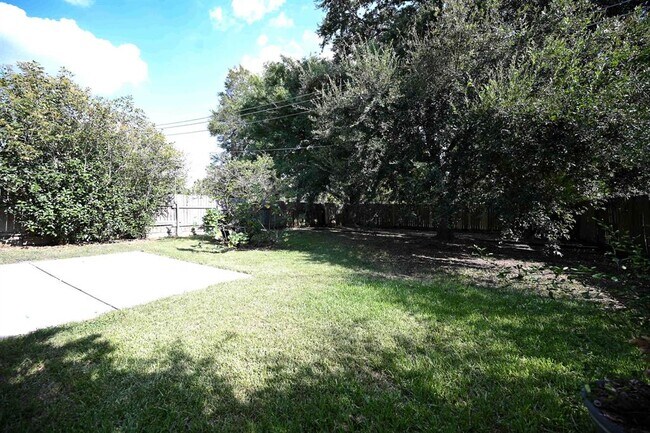 Building Photo - 12219 Gladewick Dr