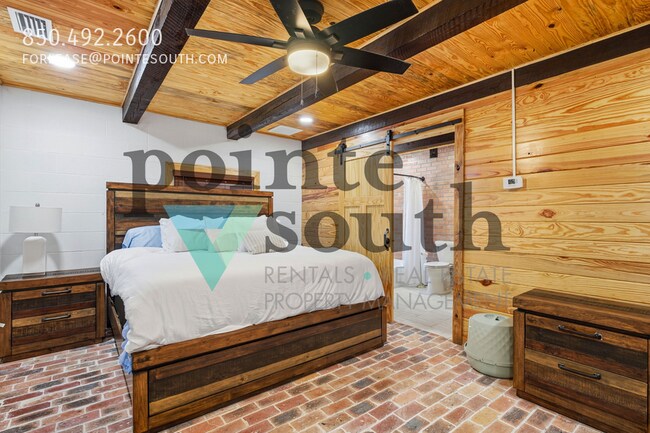 Building Photo - 27522 Burkhardt Dr