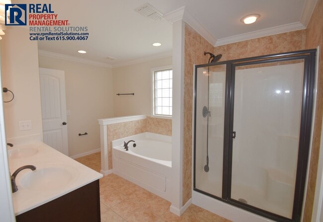 Building Photo - Lovely 3 bd home with bonus room, attached garage and covered patio! Neighborhood pool! Triple Bl...
