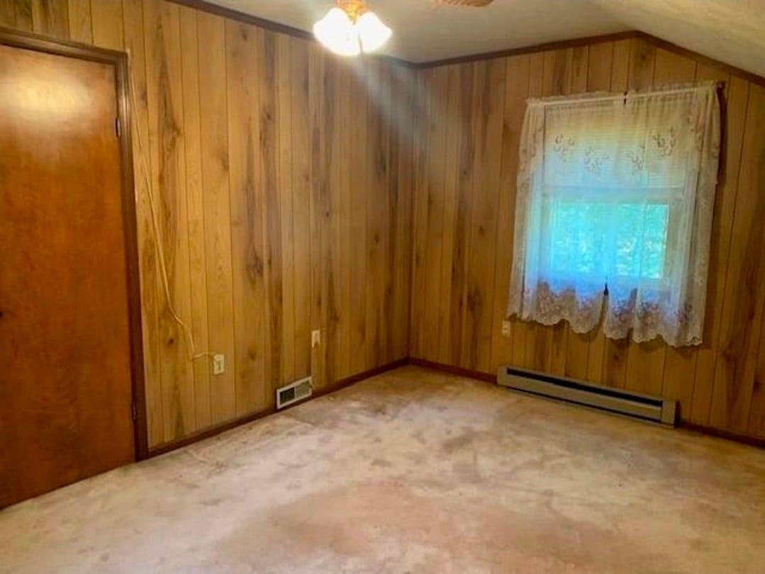 Building Photo - 3780 Highland Tpke