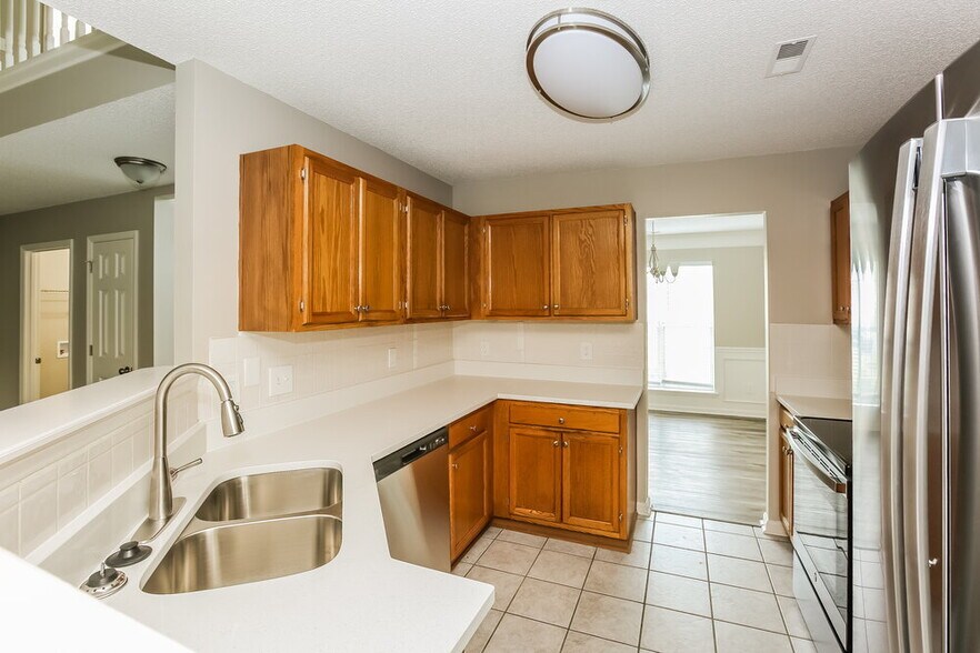 Building Photo - 4006 Brookforest Ln