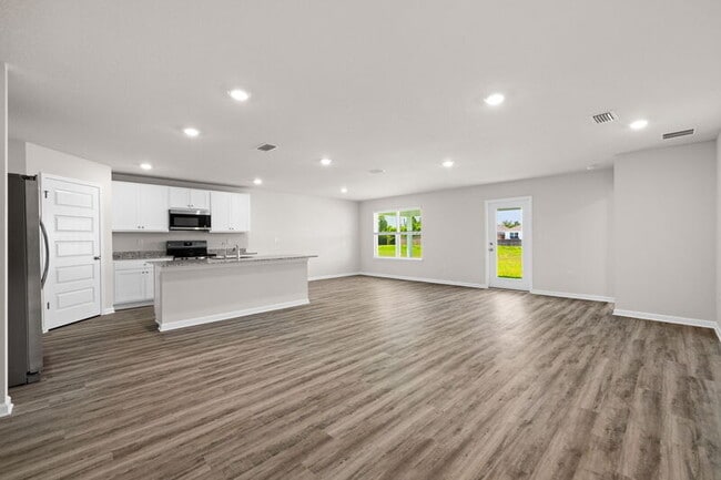 Building Photo - 7337 Morningside Dr