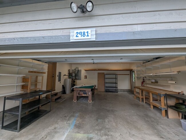 Building Photo - 2981 Foster Ave
