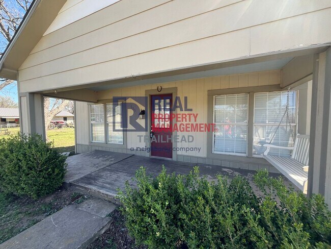 Building Photo - Charming 2-Bedroom Home for Rent in Tolar, TX!