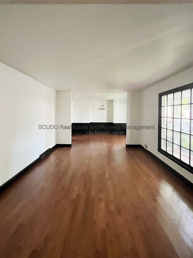 Building Photo - 12306 Pawnee Ln