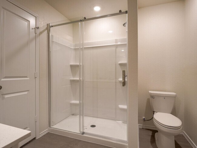 Building Photo - 252 Rock Spgs Dr