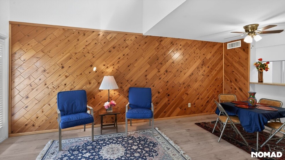 Building Photo - 30 E Brown Rd