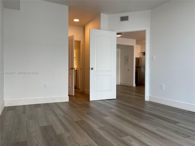 Building Photo - 5085 NW 7th St