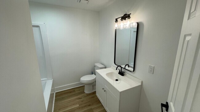 Building Photo - Charming 3 Bedroom Home in North Little Rock