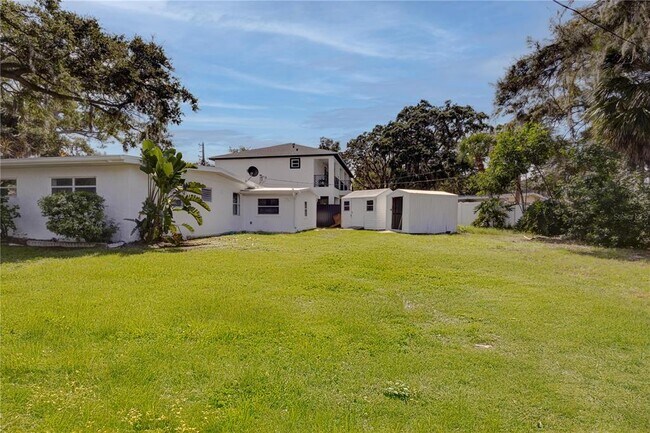 Building Photo - 5039 Avery Rd