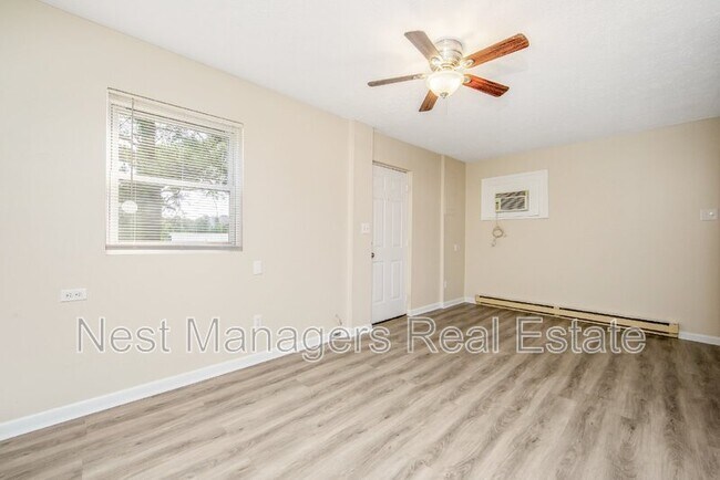 Building Photo - 4305 Rosehill Rd