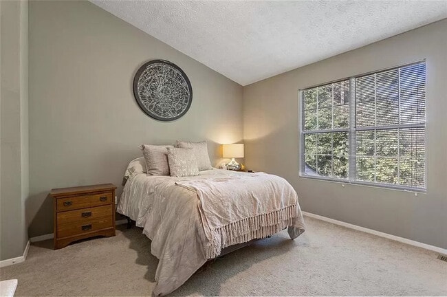 back bedroom - 3444 Washington Way