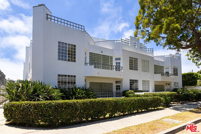 Building Photo - 1338 Stanford St