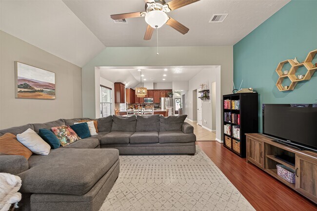 Building Photo - 11518 Columbia Pines Ln