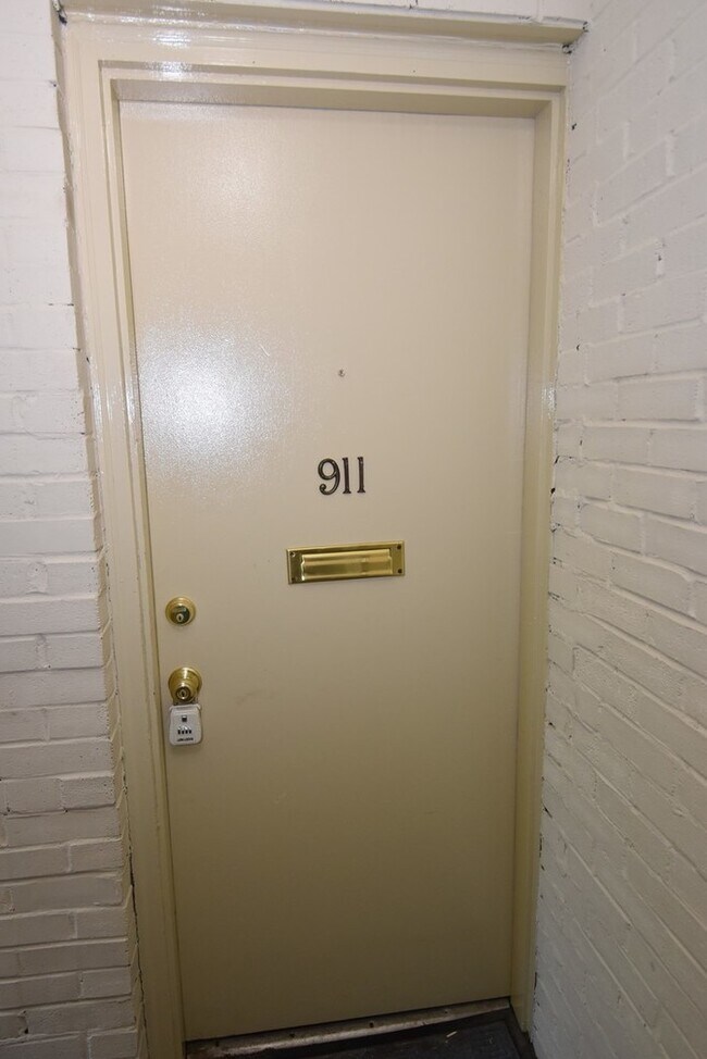 Topsfield 1 bedroom condo 2500 Topsfield Rd South Bend IN 46614