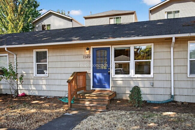 Building Photo - 7349 SE Evergreen St