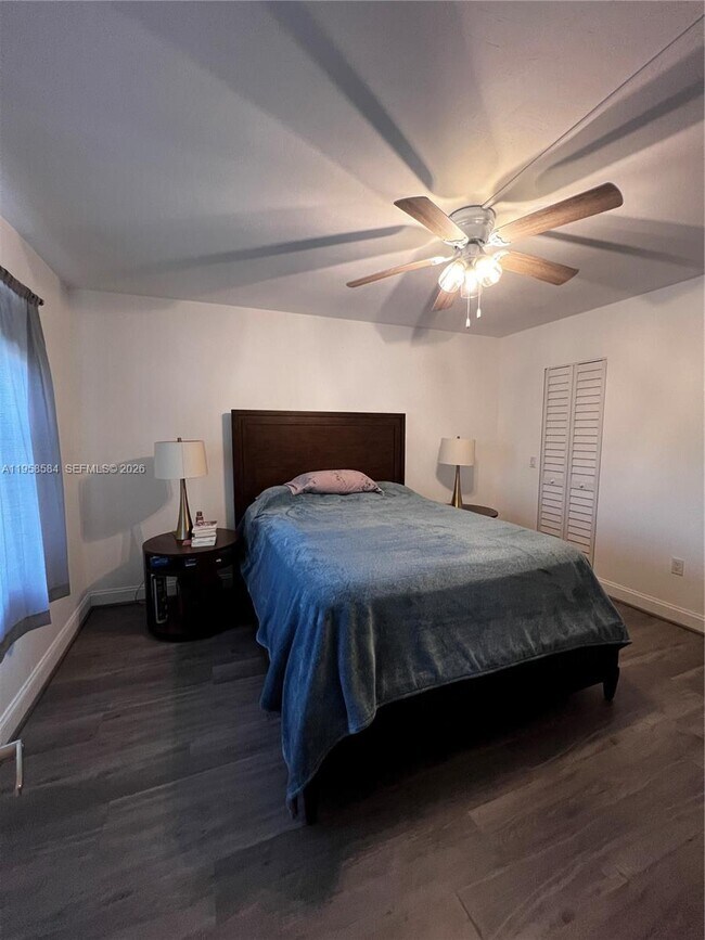 Building Photo - 158 NW 92nd Ave