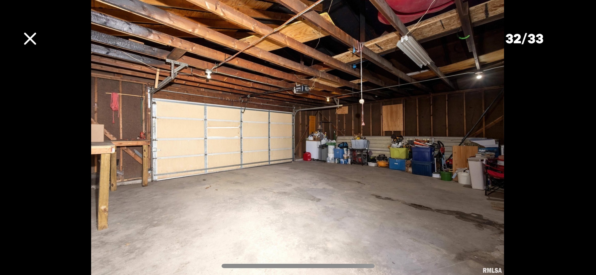 Building Photo - 1243 E Dover Ct