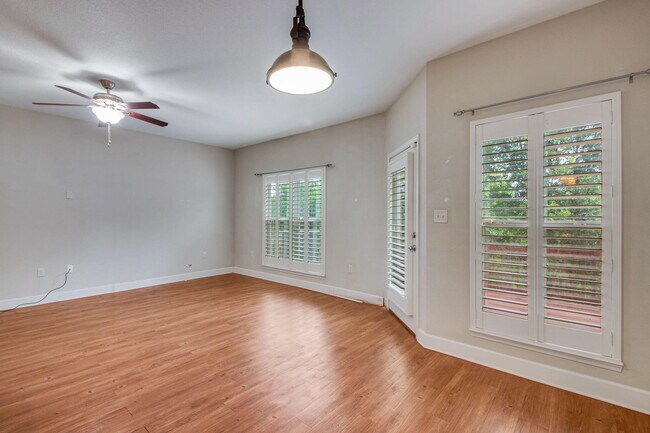 Building Photo - 408 Arbor Lake Dr