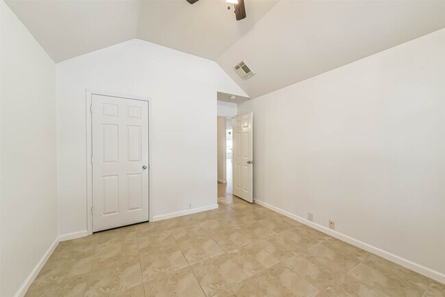 Building Photo - 2122 Louetta Spring Dr