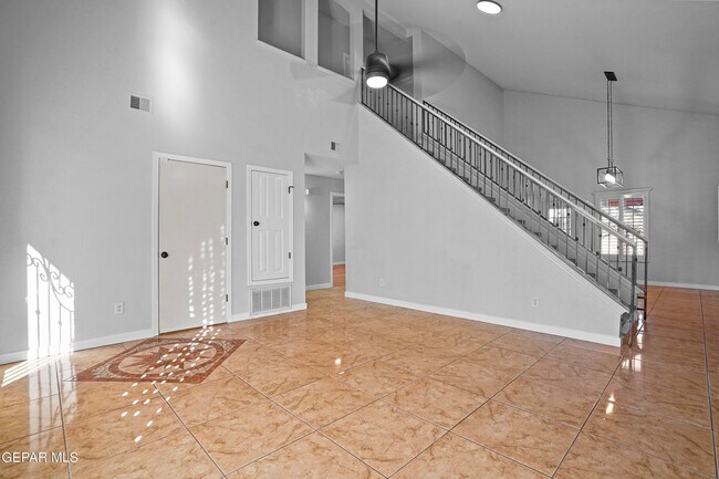 Building Photo - 12323 Sombra Grande Dr