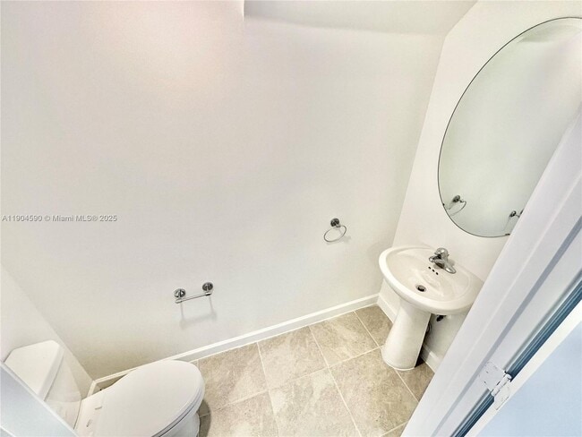 Building Photo - 261 SW 159th Way