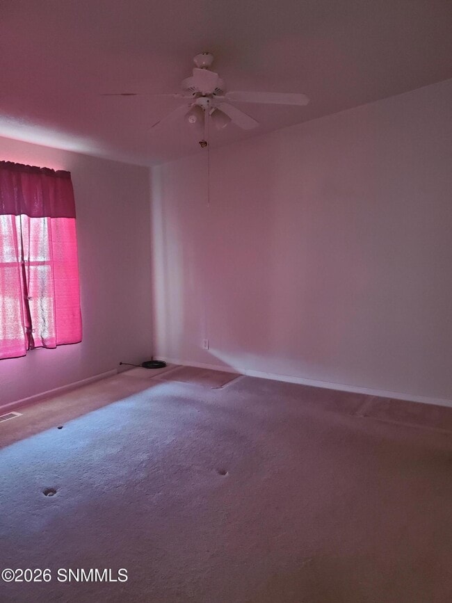 Building Photo - 855 W Picacho Ave