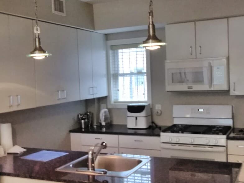 Kitchen - 1425 5th St NW