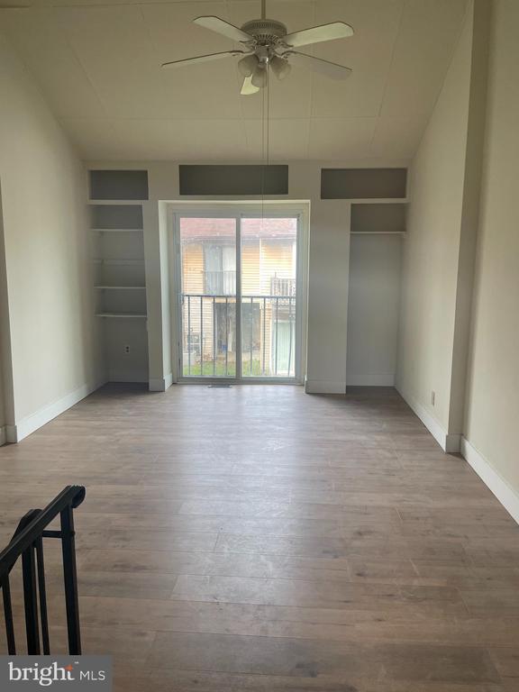 Building Photo - 222 Via Cascata Dr