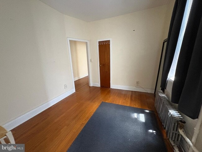 Building Photo - 224 Farnsworth Ave