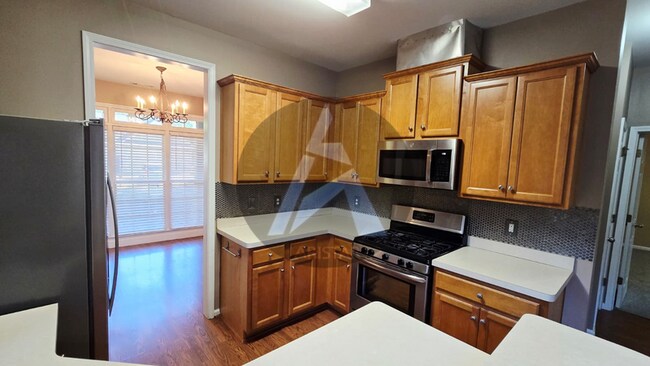 Building Photo - 223 Elmbrook Ln