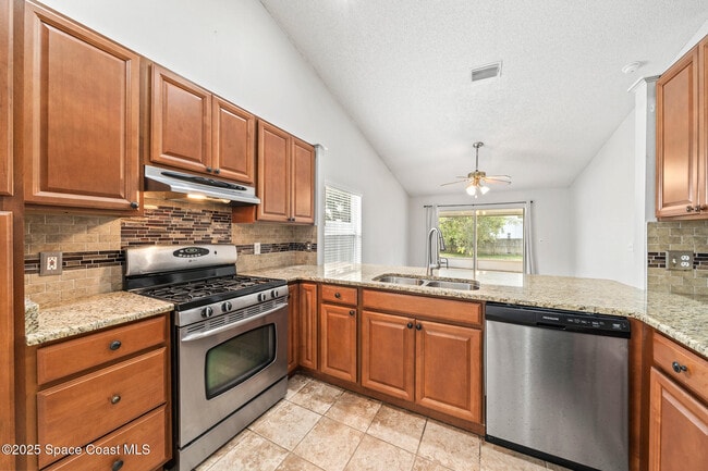 Building Photo - 2918 Pebble Creek St