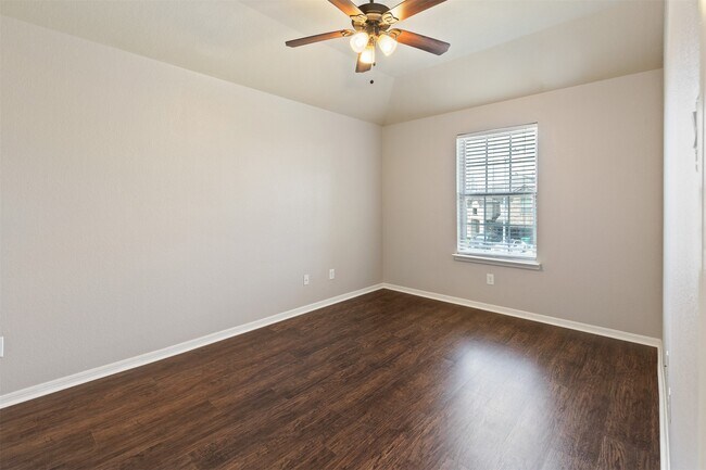 Building Photo - 11614 Lantana Reach Dr