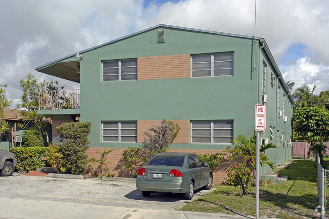 Building Photo - 4437-4411 W Flagler St