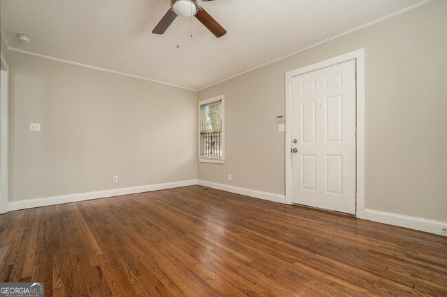 Building Photo - 973 Lawton St SW