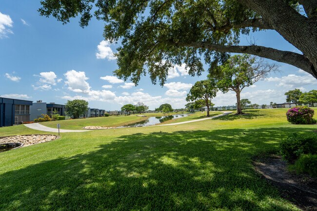 Building Photo - 938 Normandy Trail