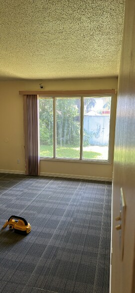 Building Photo - 3014 Martin St
