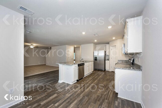 Building Photo - 607 Wild Tulip Ct