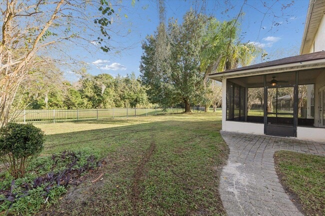 Building Photo - 140 Corral Cir