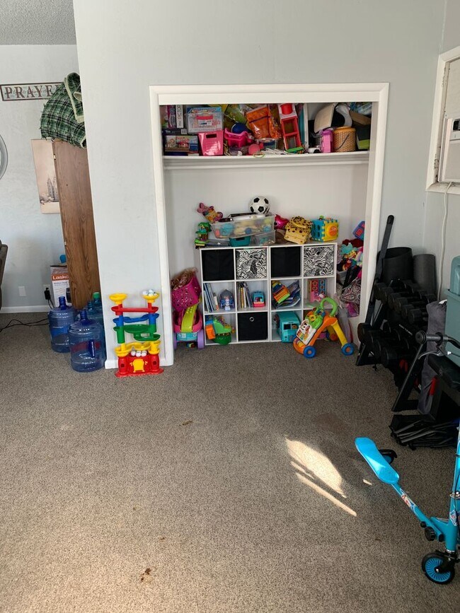 Building Photo - Beautiful 2 Bedroom Home Near BYU