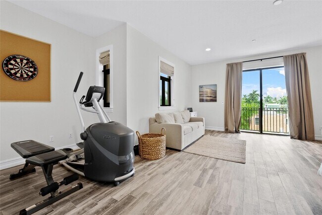 Building Photo - 105 Isle of Venice Dr