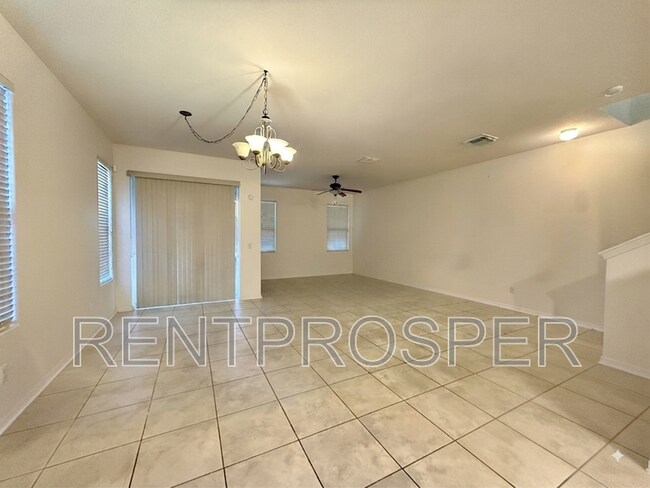 Building Photo - 449 Glastonbury Dr
