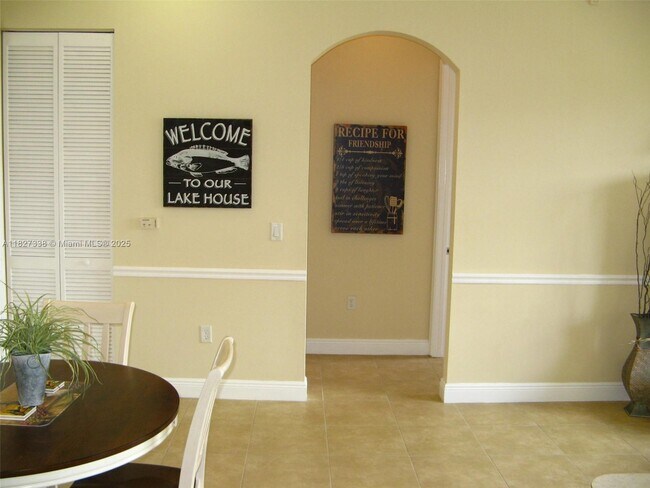 Building Photo - 4706 SW 160th Ave