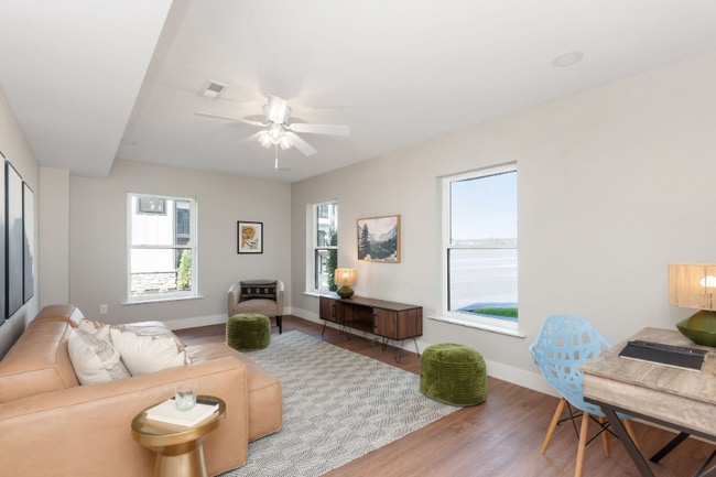 Building Photo - 4478 Butterfield Pl