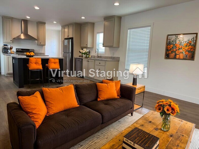 Building Photo - 2060 N Center St