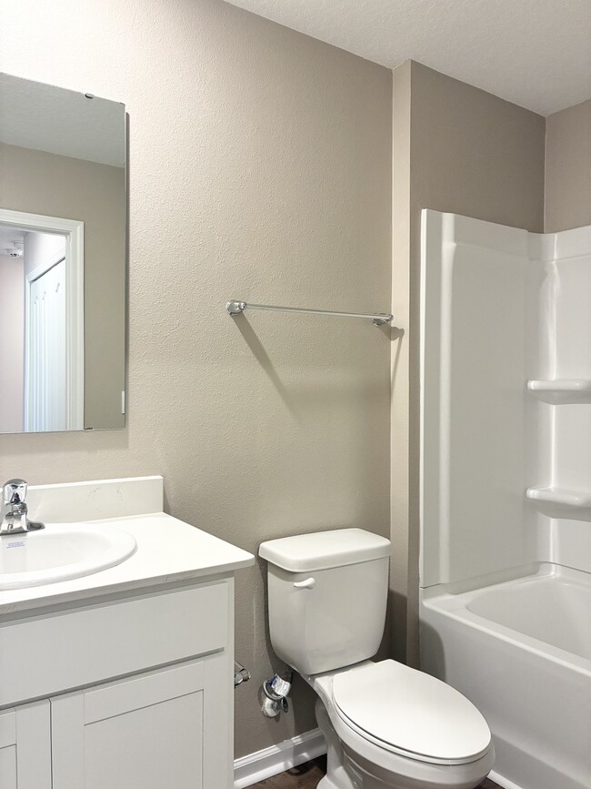 Building Photo - 5983 Ortega Lk Dr