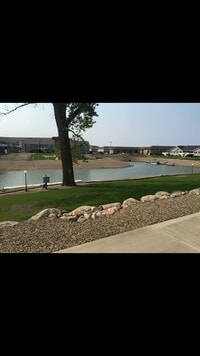 Building Photo - 2455 Waterpark Loop SE